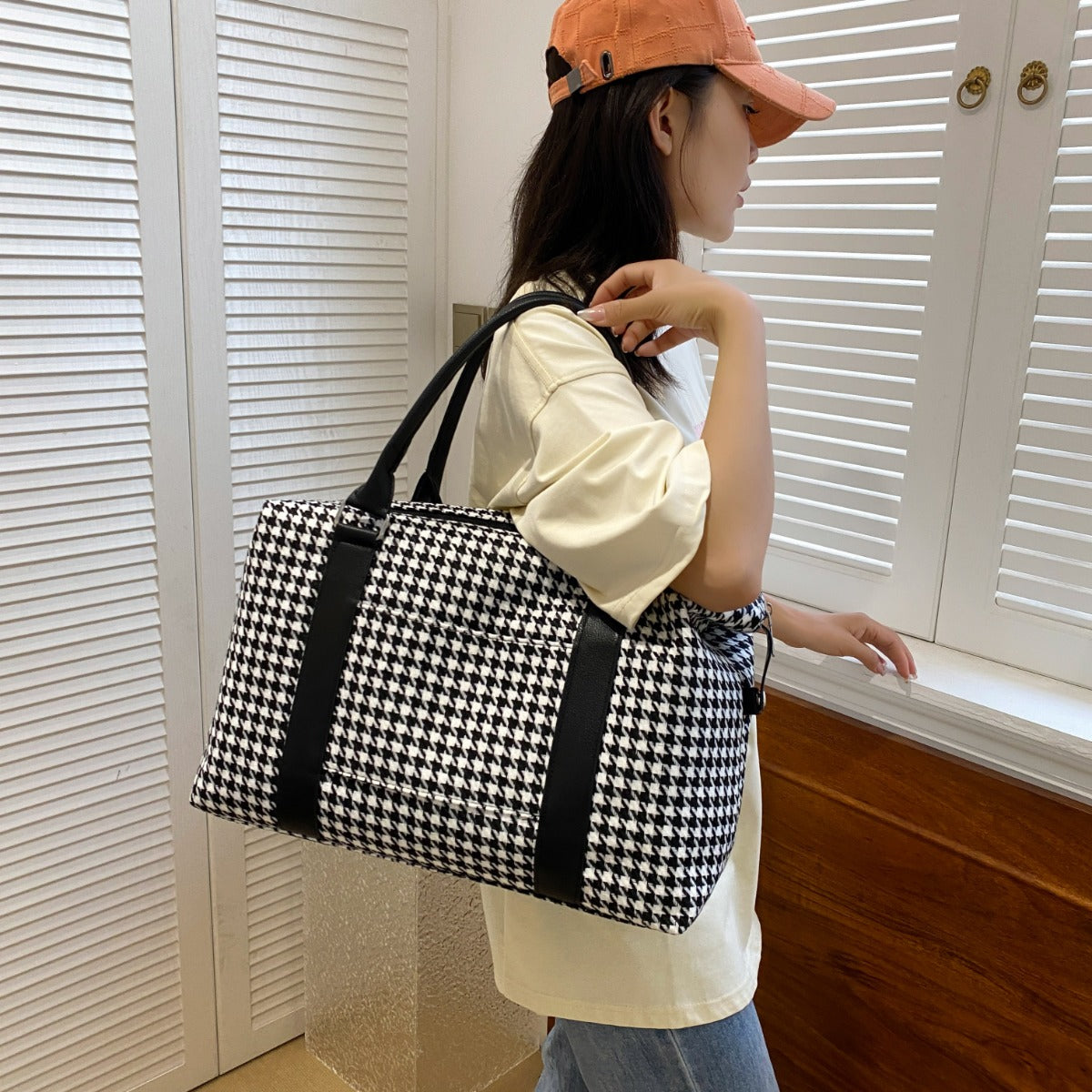 Houndstooth Canvas Travel Bag-Teresa&#39;s Fashionista LLC