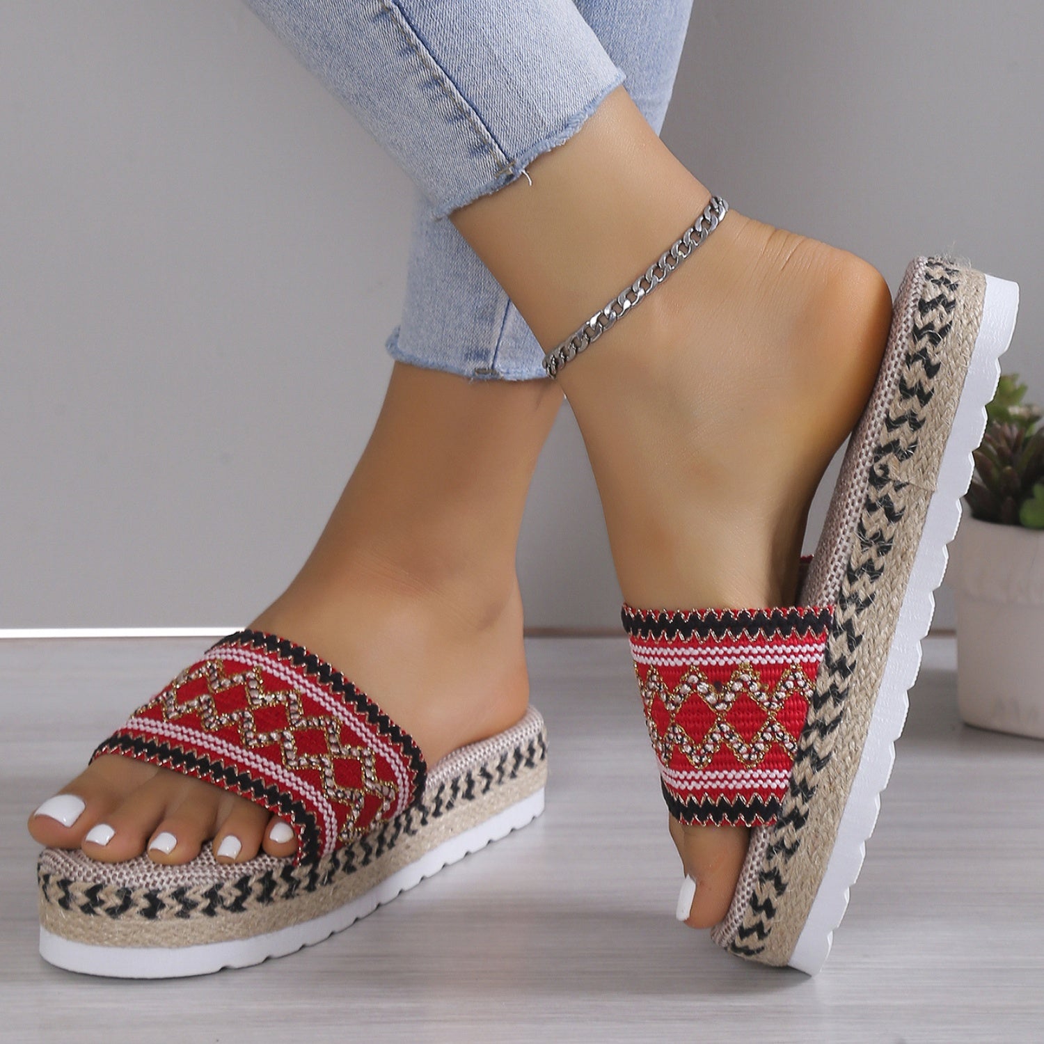 Geometric Weave Platform Sandals-Teresa&#39;s Fashionista LLC