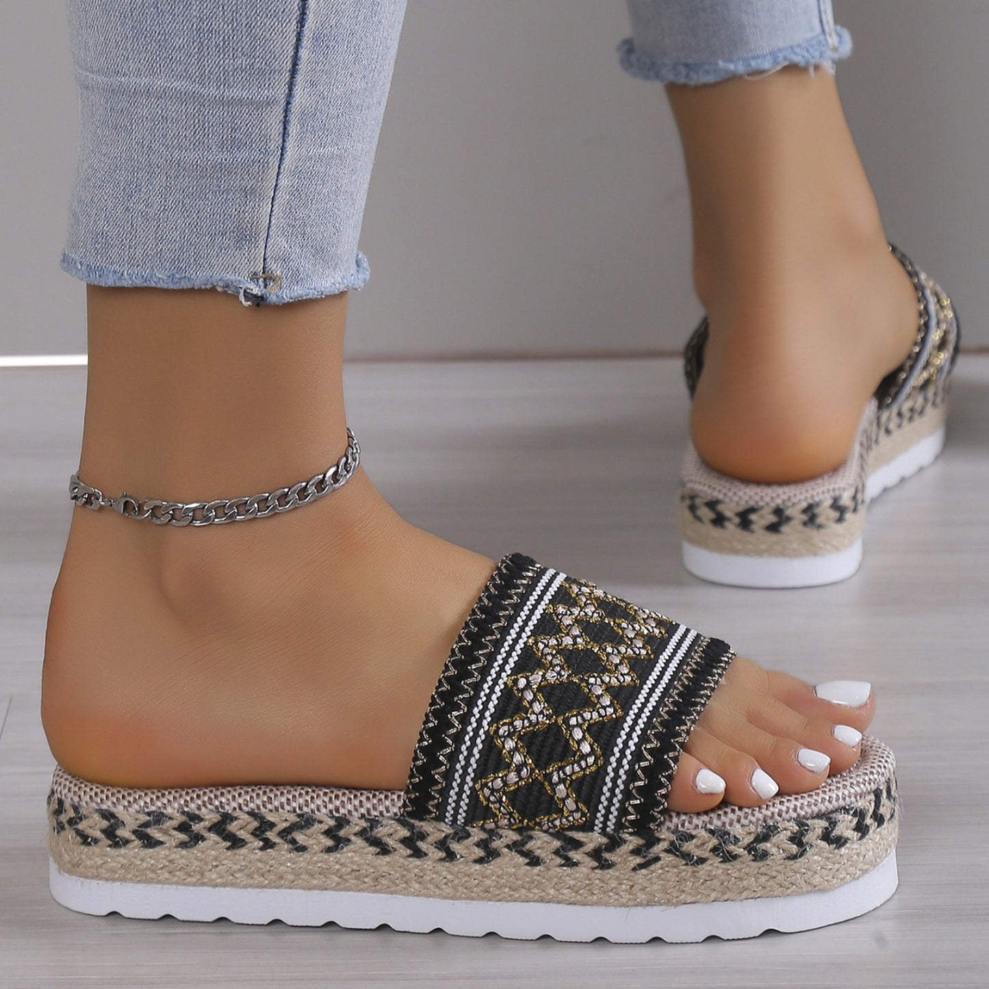 Geometric Weave Platform Sandals-Teresa&#39;s Fashionista LLC