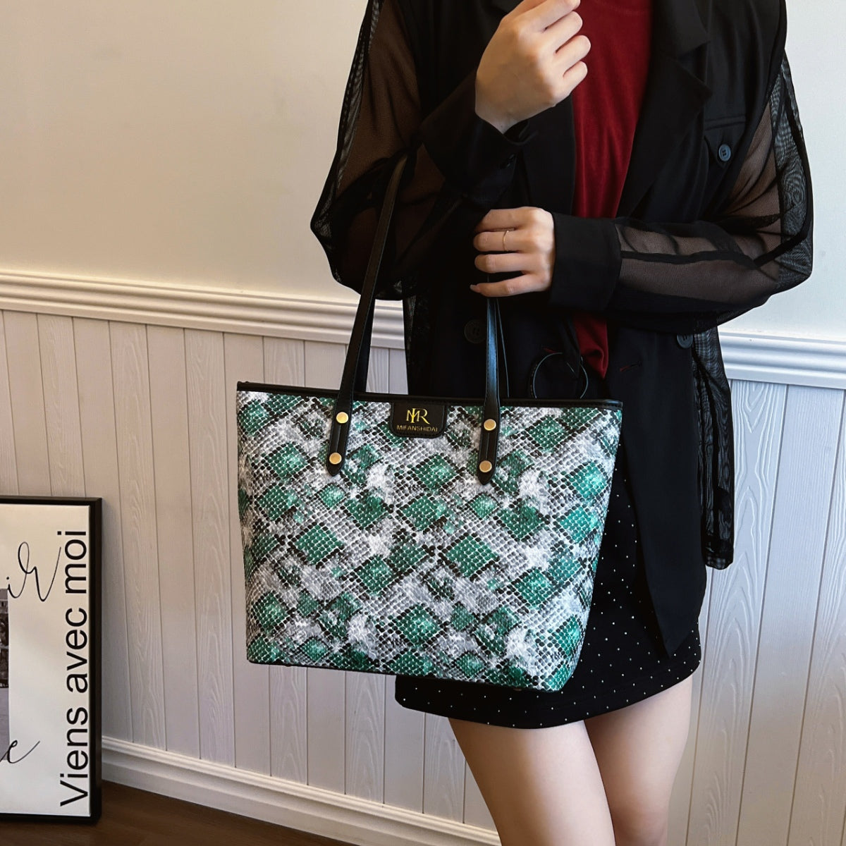 Snakeskin Print PU Leather Tote Bag-Teresa&#39;s Fashionista LLC