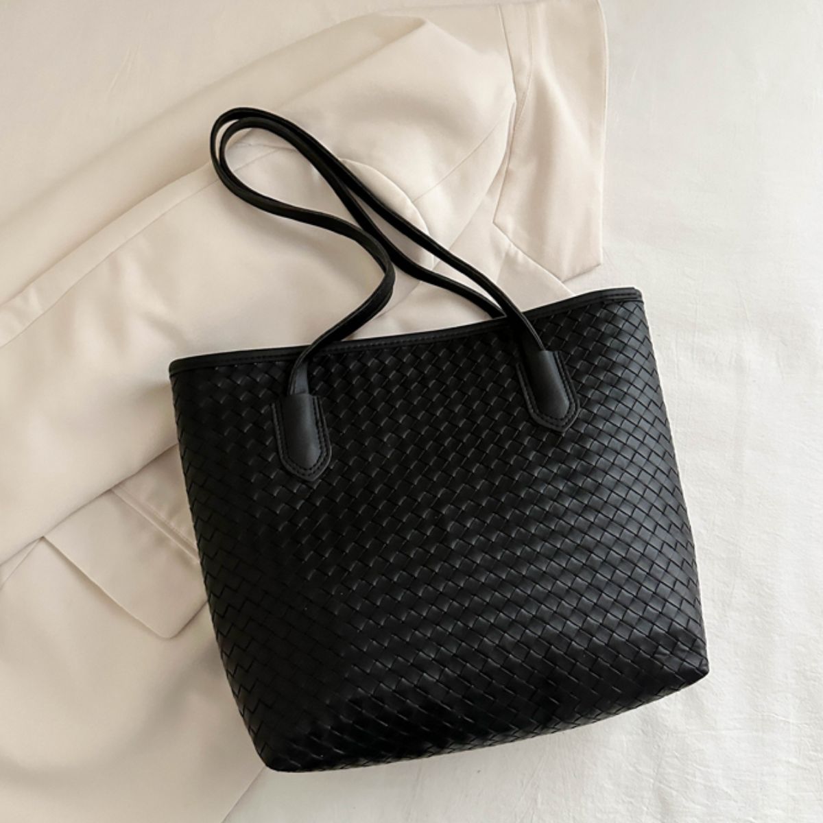 Textured PU Leather Handbag-Teresa&#39;s Fashionista LLC