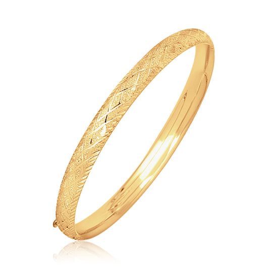 14k Yellow Gold Diamond Cut Design Dome Motif Childrens Bangle (5.50 mm)