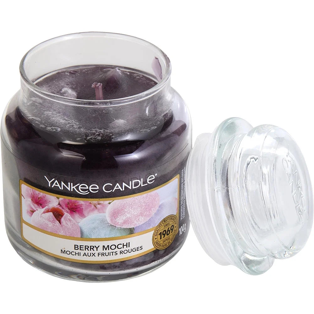 BERRY MOCHI SCENTED SMALL JAR 3.6 OZ by Yankee Candle