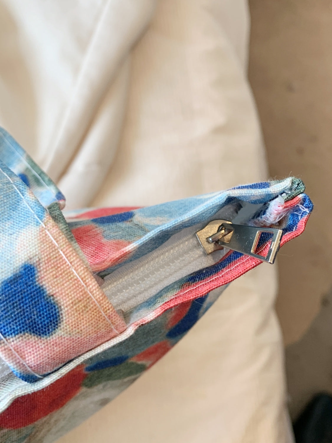 Printed Canvas Handbag with Zipper-Teresa&#39;s Fashionista LLC