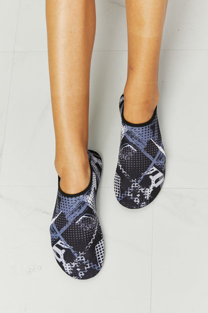 MMshoes On The Shore Water Shoes in Black Pattern-Teresa&#39;s Fashionista LLC