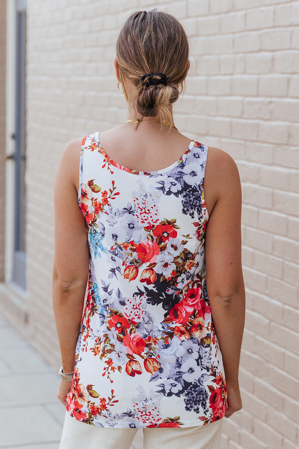 Floral Round Neck Tank-Teresa&#39;s Fashionista LLC