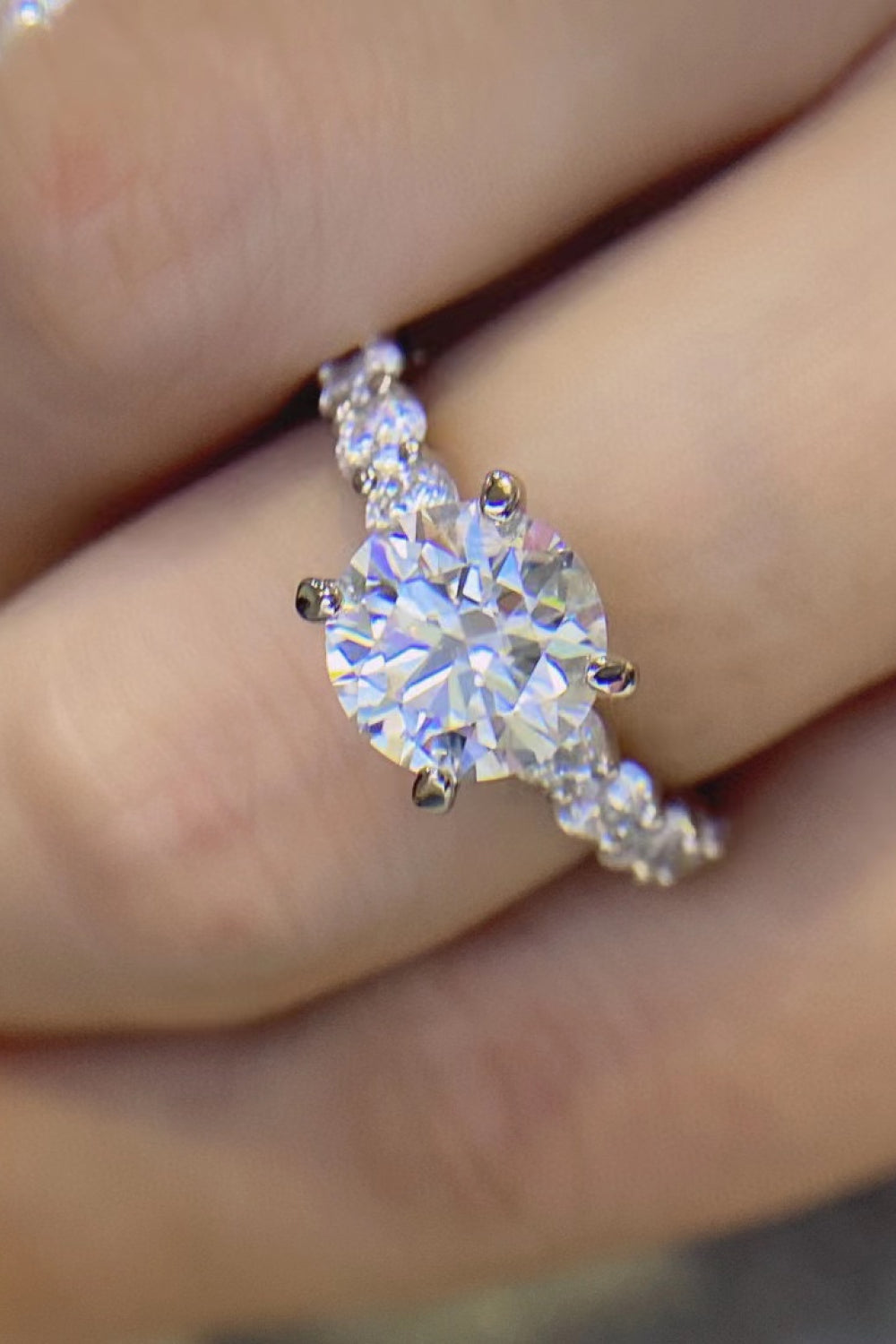 2 Carat 4-Prong Moissanite Ring-Teresa&#39;s Fashionista LLC