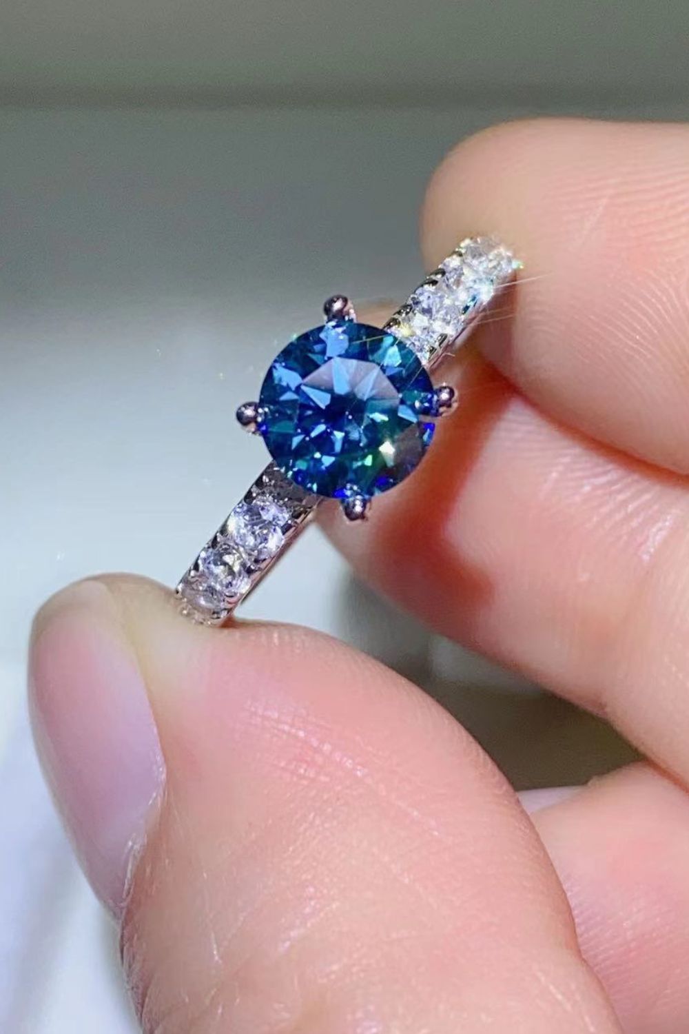 Future Style 1 Carat Moissanite Side Stone Ring-Teresa&#39;s Fashionista LLC