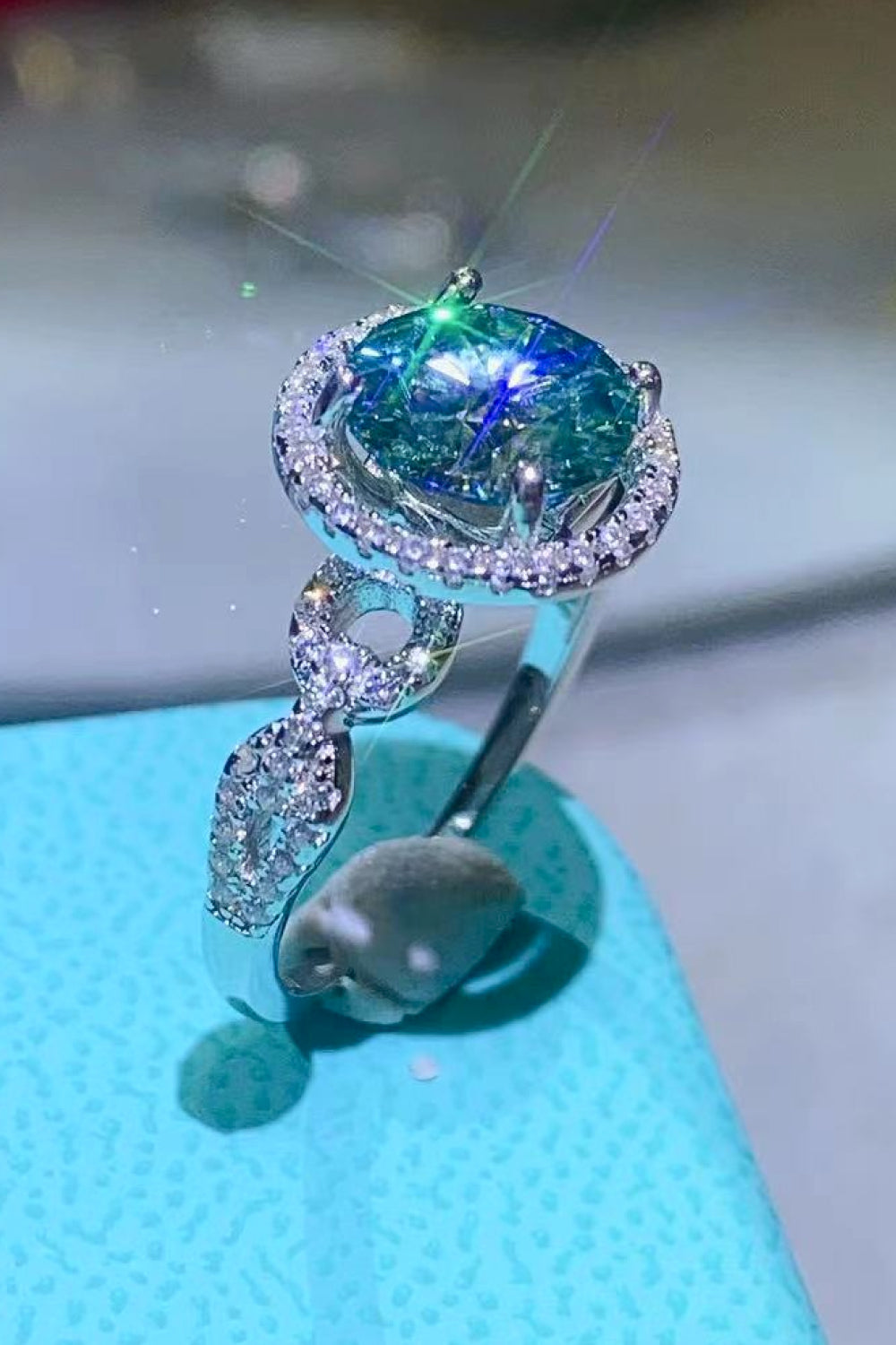 2 Carat Moissanite Emerald Green Ring-Teresa&#39;s Fashionista LLC