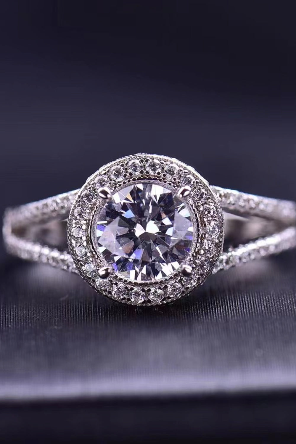 Shiny and Chic 1 Carat Moissanite Ring-Teresa&#39;s Fashionista LLC