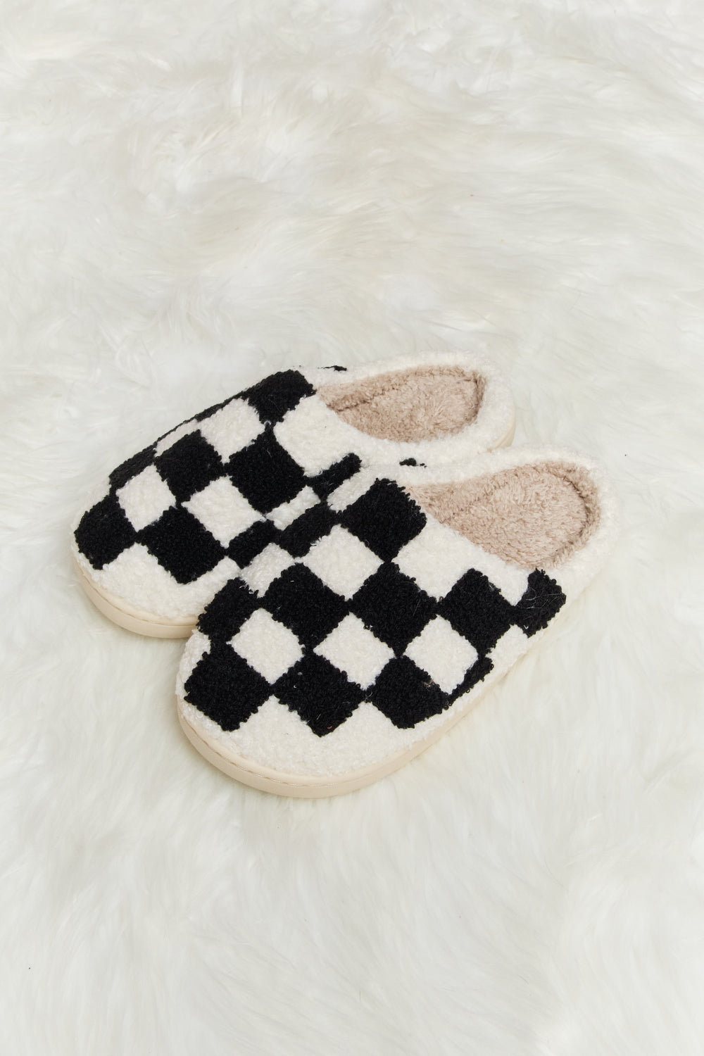 Melody Checkered Print Plush Slide Slippers-Teresa&#39;s Fashionista LLC