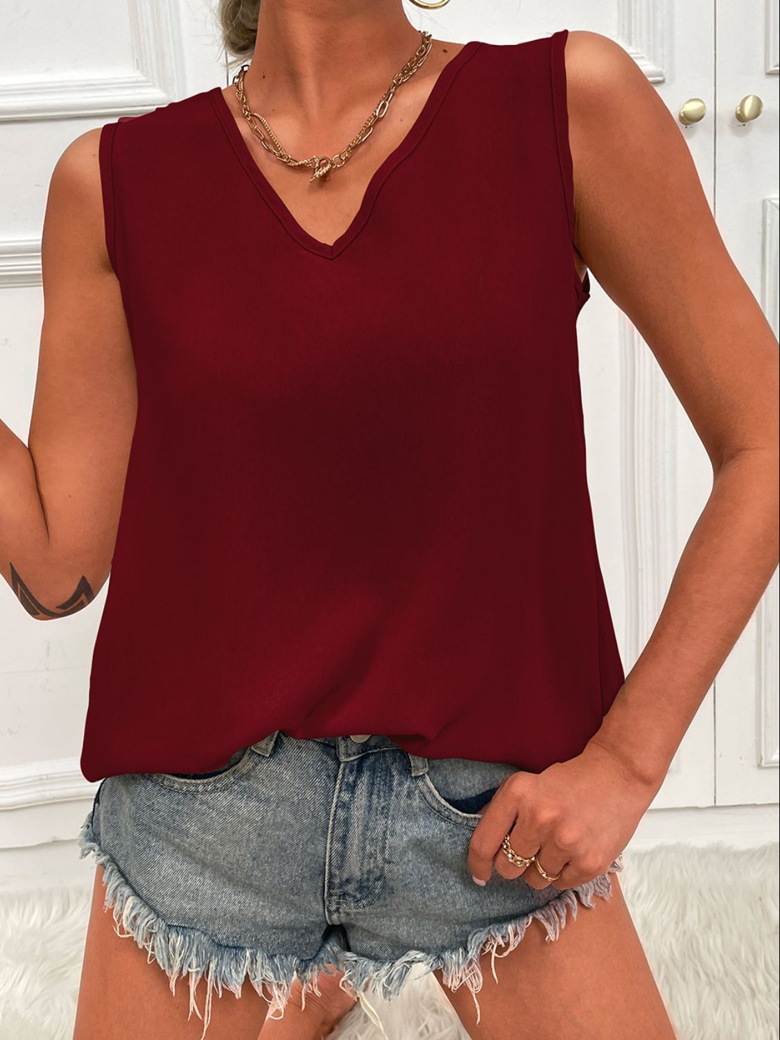 V-Neck Curved Hem Tunic Tank-Teresa&#39;s Fashionista LLC