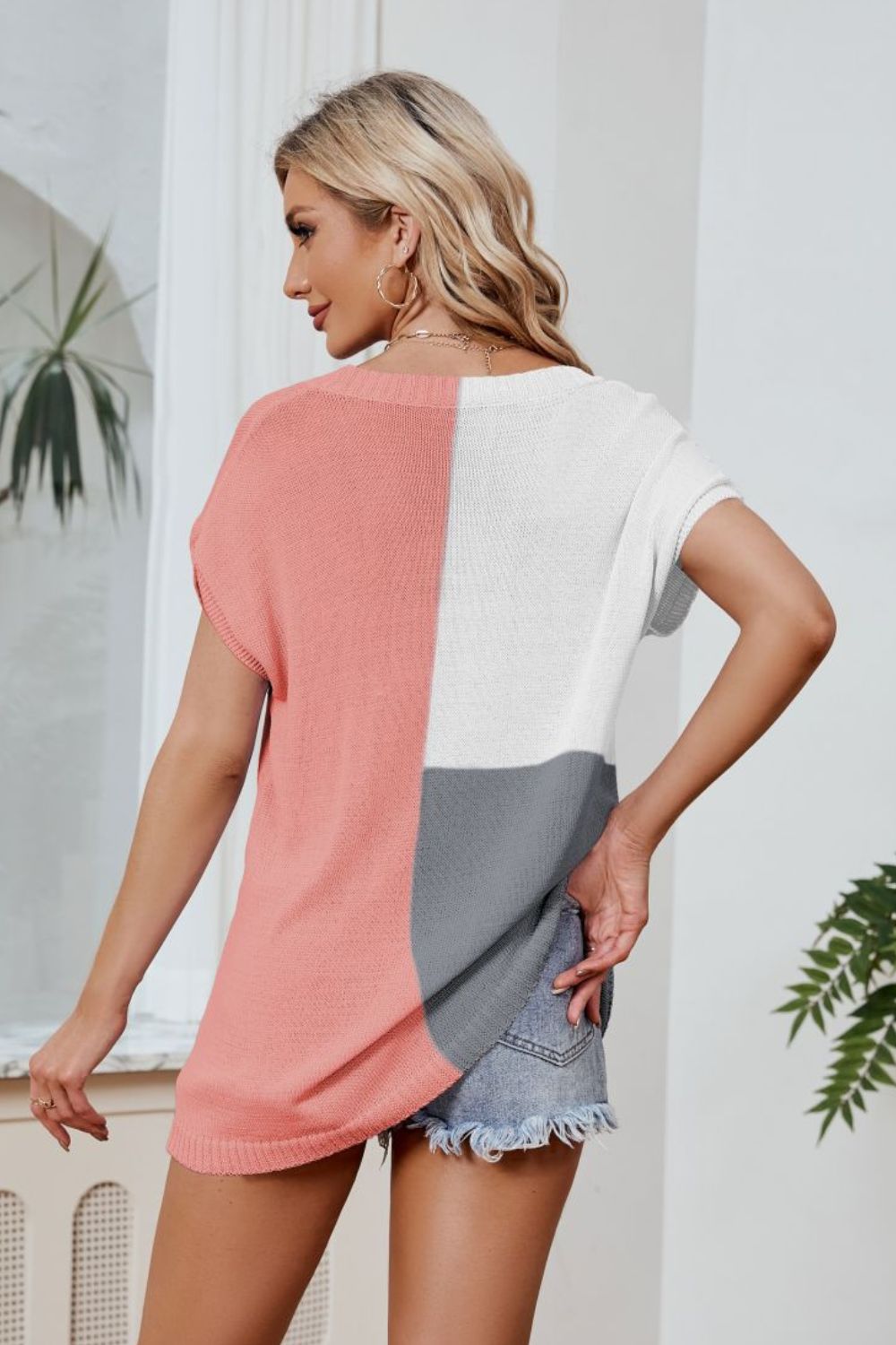 Color Block V-Neck Knit Top-Teresa&#39;s Fashionista LLC