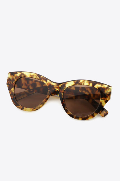 Tortoiseshell Polycarbonate Wayfarer Sunglasses-Teresa&#39;s Fashionista LLC