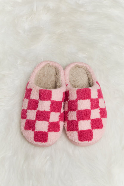 Melody Checkered Print Plush Slide Slippers-Teresa&#39;s Fashionista LLC